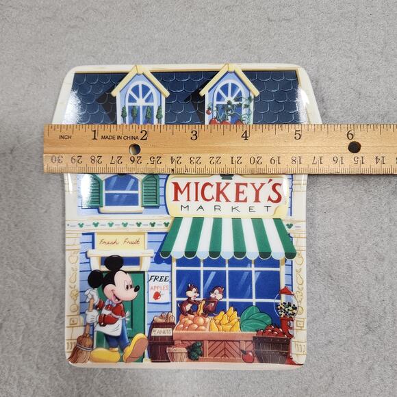 Mickey's Market Plate #45B Mickey's Village 1st Issue Disney Bradford Exchange - Picture 3 of 4